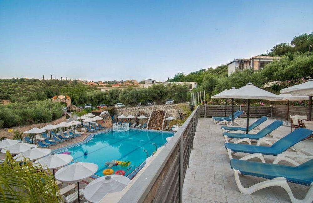 Mavrikos Hotel Планос Экстерьер фото