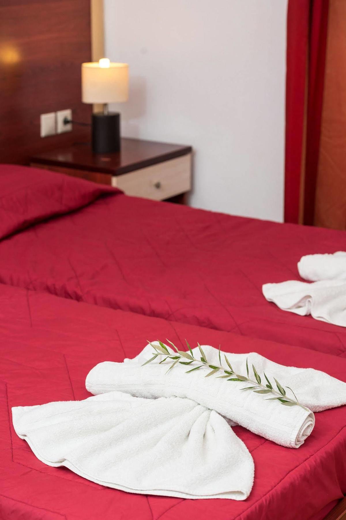 Mavrikos Hotel Планос Экстерьер фото