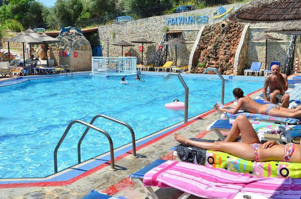 Mavrikos Hotel Планос Экстерьер фото