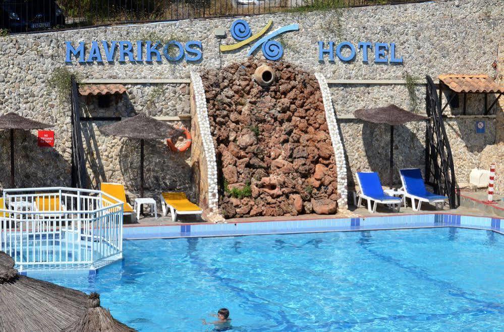 Mavrikos Hotel Планос Экстерьер фото